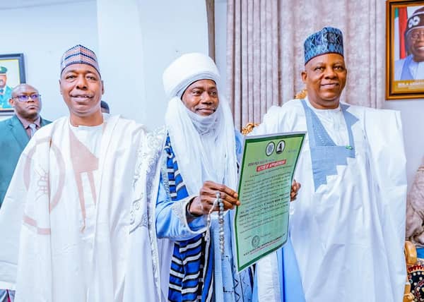 PHOTO (Page 2) 12-04-2025