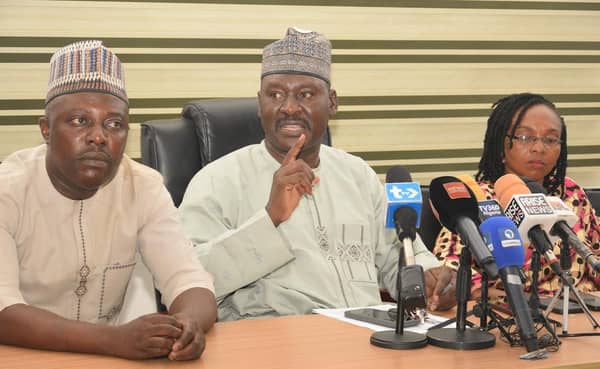 Page 9 Photo 08-04-25