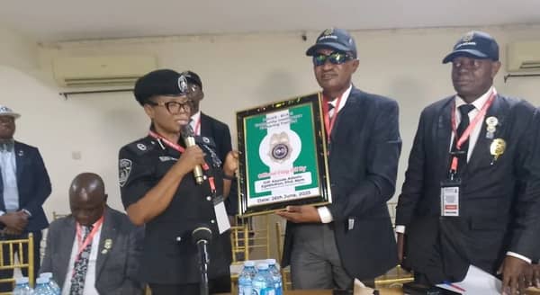 86943c71-f402-49d9-a0ef-e8ec12d41837-e1750969484706