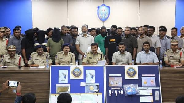 19428547_images97_jpegd04697834526f38a34fa485c3fe755df