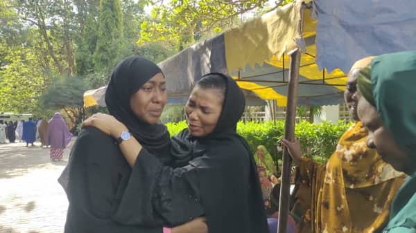 Buhari’s daughter weeps