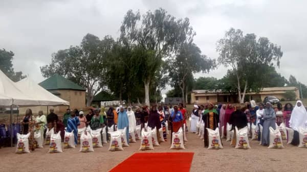 NAOWA-Donations-to-Widows-Wounded-Soldiers-in-Kaduna-on-Friday