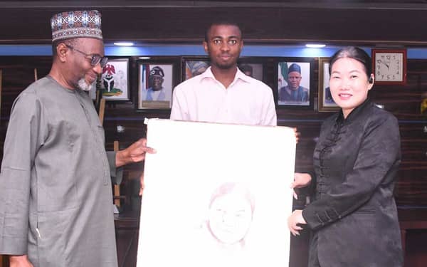 Edu-page-3-pix-21-08-25