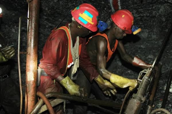 bff0527b64c140f1bce87cddbfa9d22d_18