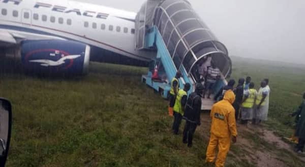 Air-Peace-Disembarks-Passengers-As-Aircraft-Skids-Off-PH-Airport-Runaway