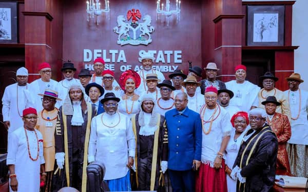 Delta State Governor, Rt. Hon. Sheriff Oborevwori (4th left); his Deputy, Sir Monday Onyeme (4th right); Speaker of the State House of Assembly, Rt. Hon. EmomotimiGuwor (middle); Deputy Speaker, Rt. Hon. Arthur Akpowowo (3rd left), and other members of the State House of Assembly, shortly after the Governor presented the 2026 Budget proposal to the House in Asaba. 			                     PHOTO: SAMUEL JIBUNOR