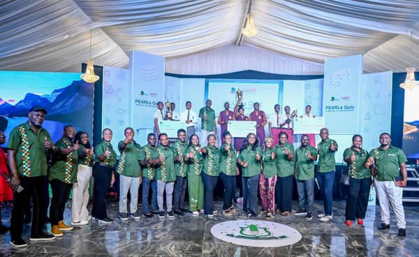 Winners of the Seplat JV PEARLs Quiz, Asaba and some representatives of the JV partners after the grand finale, at Asaba recently.