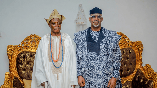 Olubadan of Ibadanland, Oba Rasheed Ladoja (left); with Ogun State Governor, Dapo Abiodun, during the governor’s visit to the monarch in Ibadan.