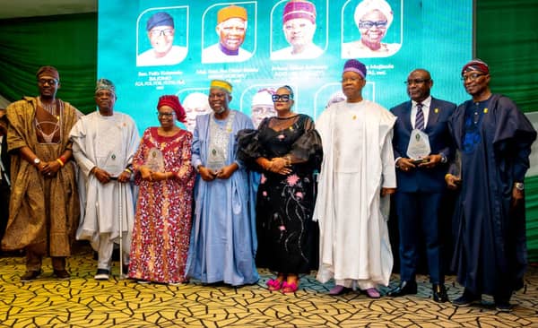 Institute recognises national achievers, promotes leadership