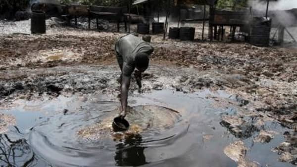 oil-spill-niger-delta-390×220