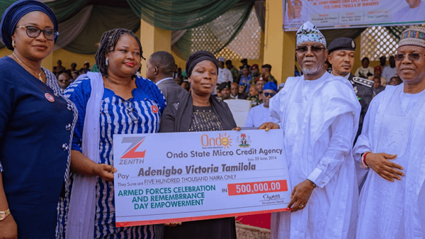 Aiyedatiwa disburses N50m non-interest loan to widows of fallen heroes
