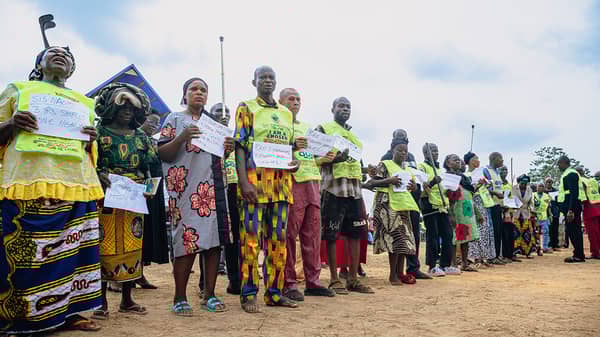 Line-ups of testifiers healed