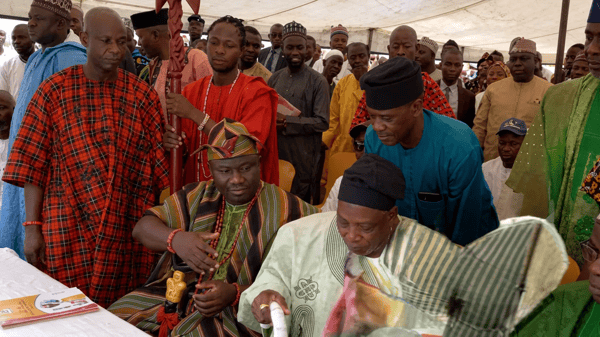 Olubadan snubs, rejects Alaafin’s handshake at inter-faith event