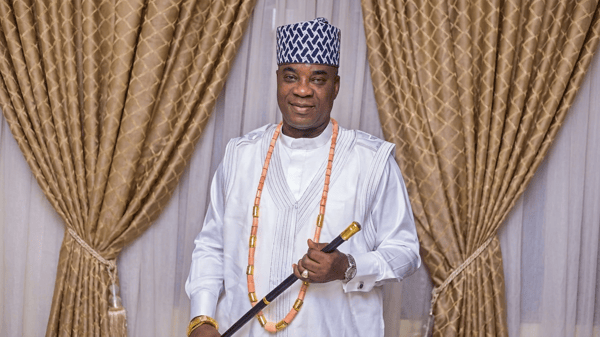 Olori Omooba of Ijebu land and Fuji musician, Wasiu Ayinde