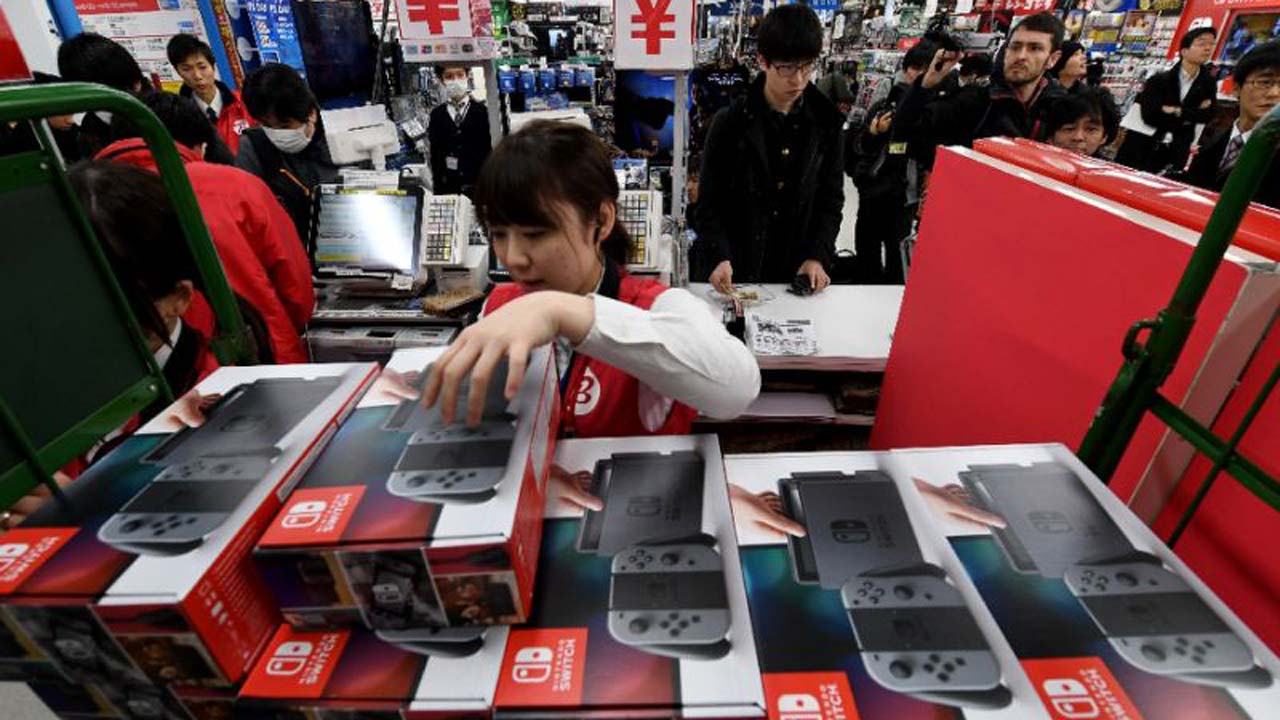 Nintendo Switch console goes on sale in strategy reboot | The Guardian ...