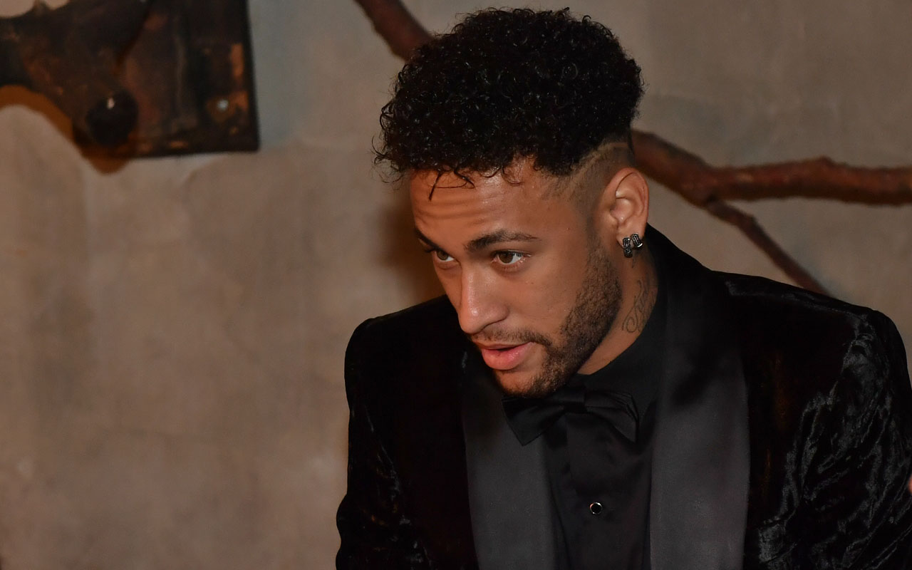 Neymar's Dad confident son be back 'to his best' for World Cup final,  should Brazil reach it, and sends message to Pele on behalf of Selecao  superstar