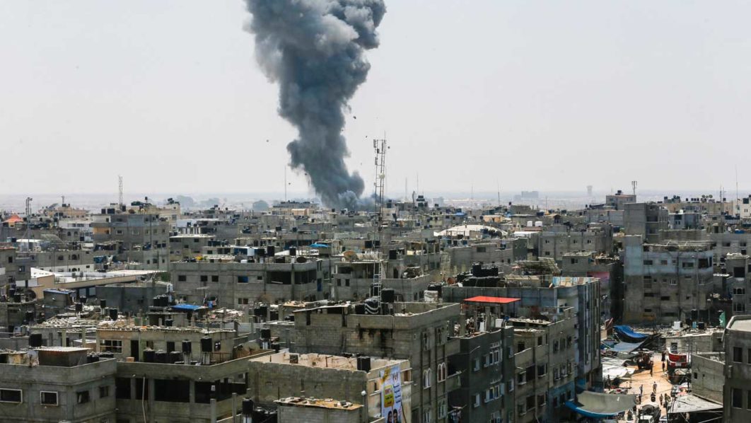 Israel warns aerial onslaught against Gaza militants may last a week ...