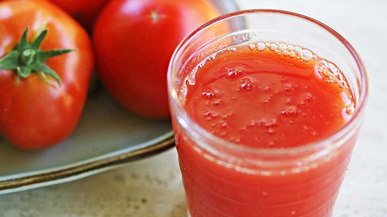 drinking-unsalted-tomato-juice-lowers-blood-pressure-bad-cholesterol