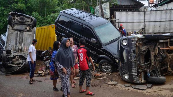 Indonesia Flood Rescuers Hunt For Missing After 43 Killed | The ...