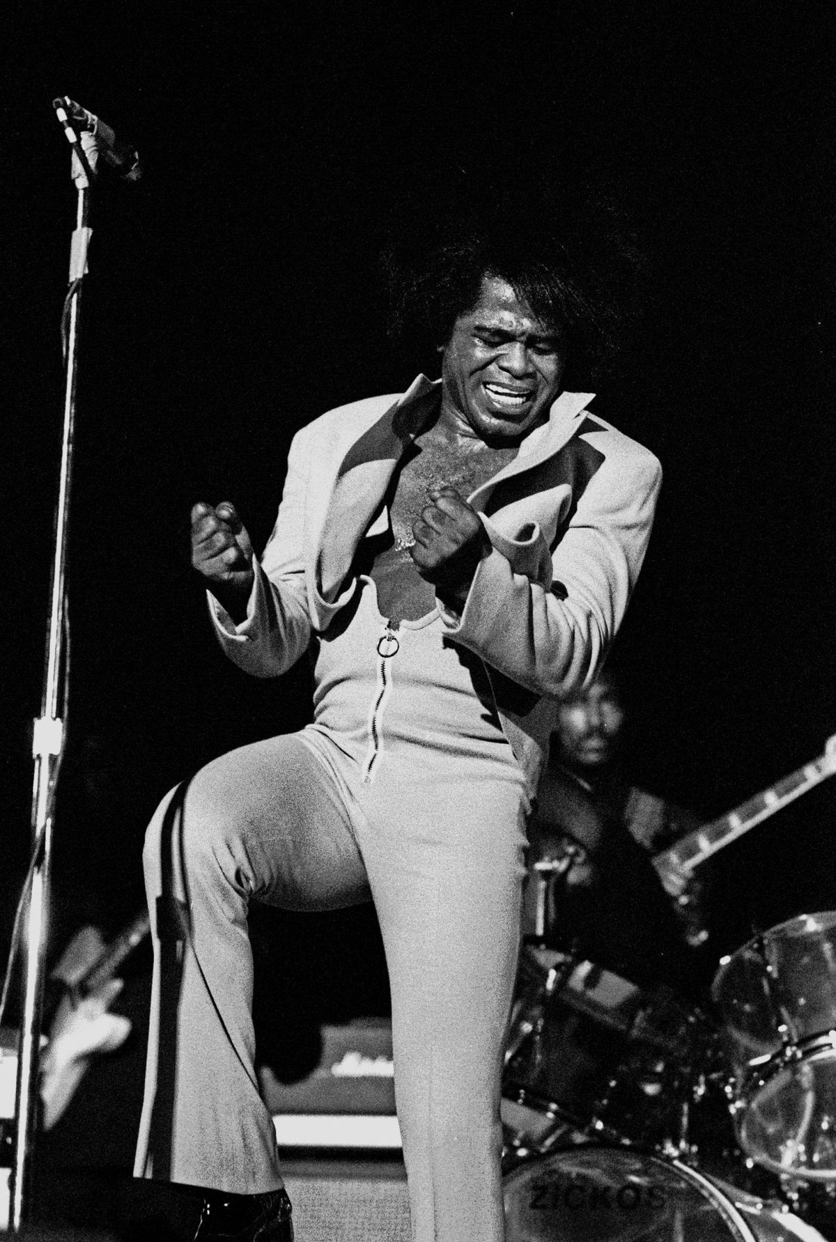 https://guardian.ng/wp-content/uploads/2020/02/1200px-James_Brown_Live_Hamburg_1973_1702730029.jpg