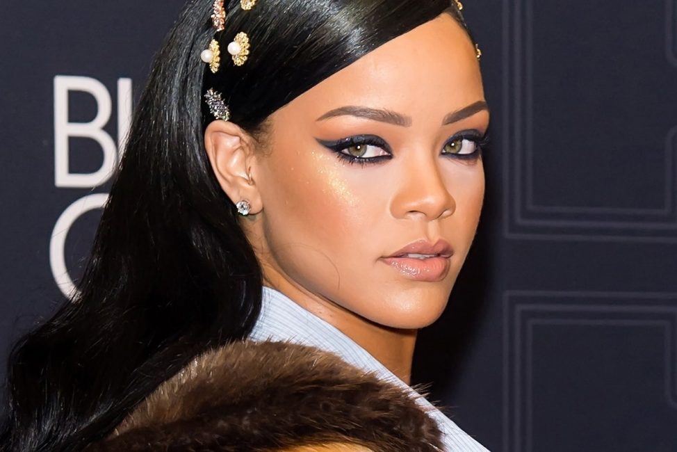 Rihanna Set To Feature At The Super Bowl LVII Halftime Show — Guardian ...