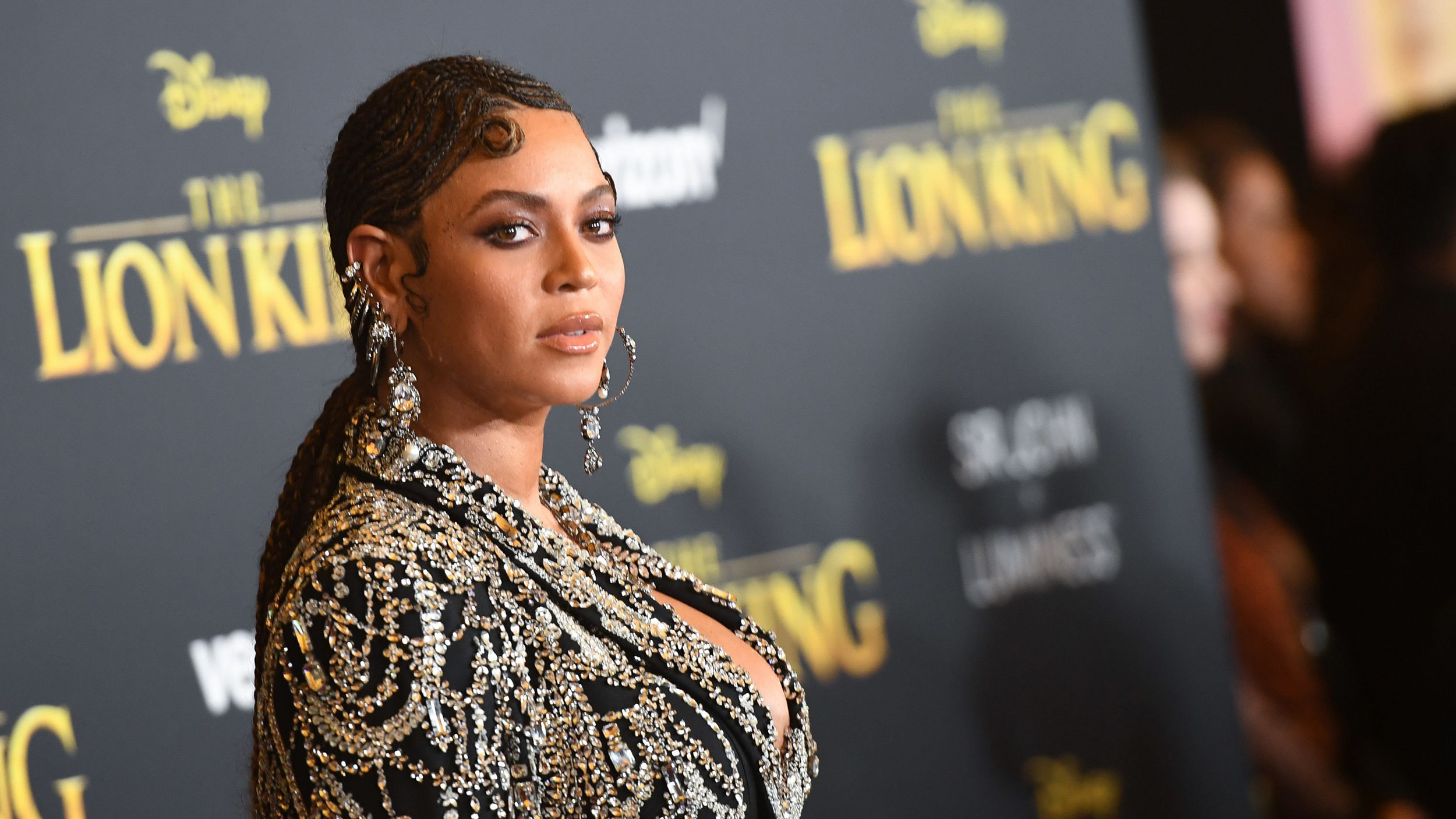 Beyoncé Celebrates 39th Birthday With $1M Donation To Black-Owned Small ...