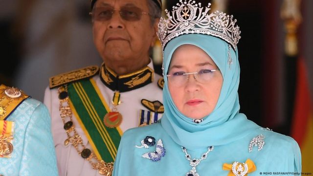 Malaysian artist arrested for allegedly insulting queen | The Guardian ...