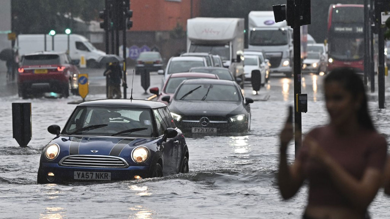 London roads flood as storms roll in | The Guardian Nigeria News - Nigeria and World News — Nigeria — The Guardian Nigeria News – Nigeria and World News