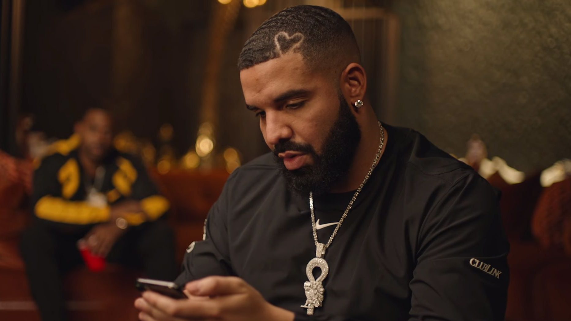 Drake Revealed He Had COVID-19, And That's Why His Heart-Shaped Haircut  Grew In Weird