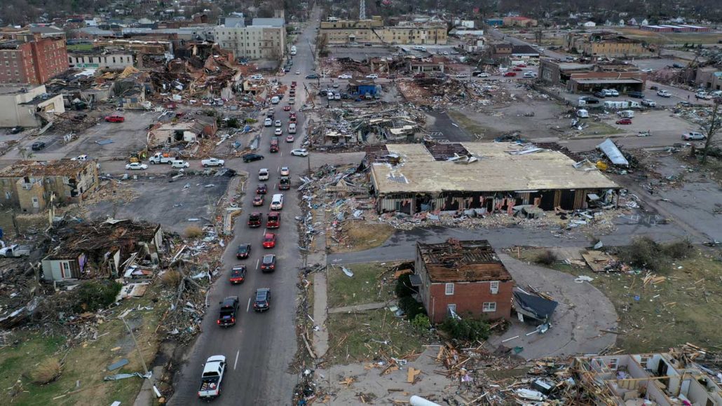 Powerful tornadoes kill more than 80 in five US states | The Guardian ...