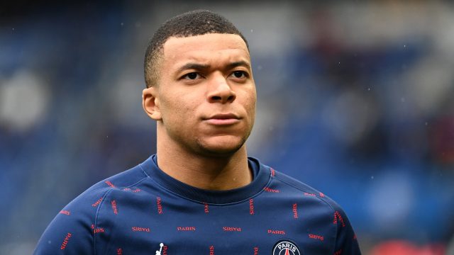 PSG fans whistle their players, with exception of Mbappe — Sport — The ...