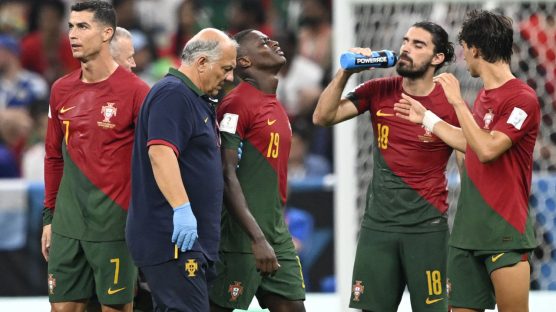 Ronaldo a bystander as Portugal find magic touch at World Cup