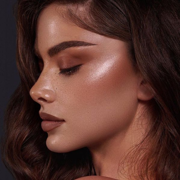 Sculpted Skin: Achieving A Perfectly Contoured Look