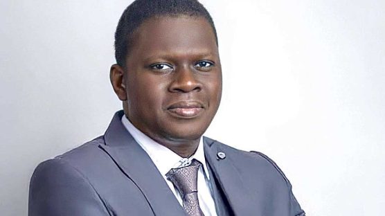 Dr. Steven Akintayo