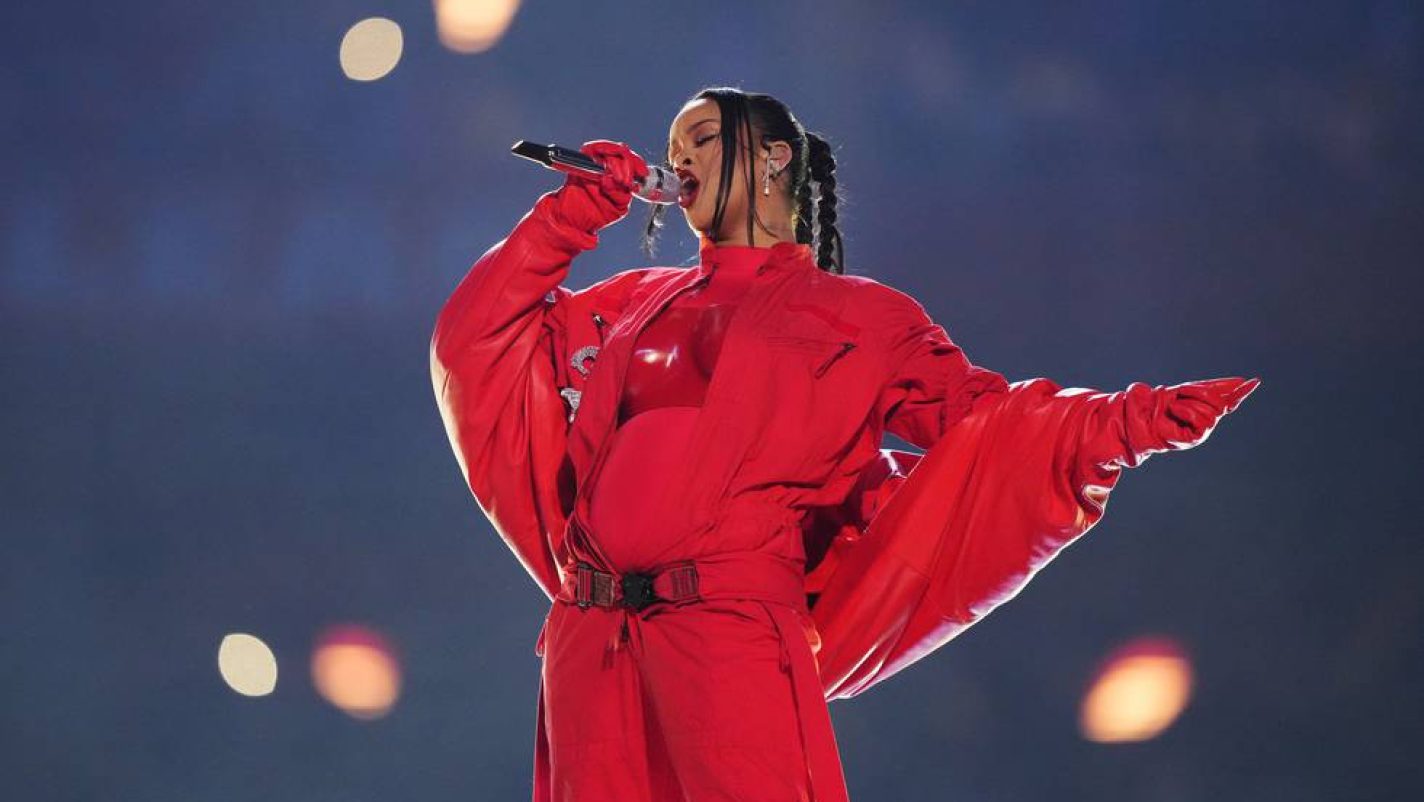 Rihanna Super Bowl Halftime Show 2023: When Is It & What Will She Perform?  - Capital