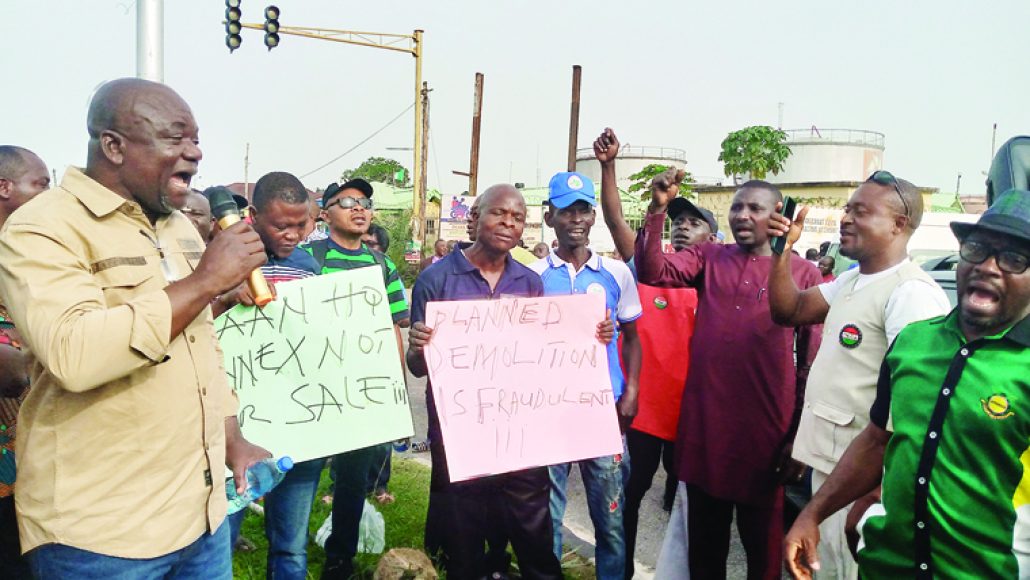 Aviation workers reject FG’s overtures, disrupt flight operations ...