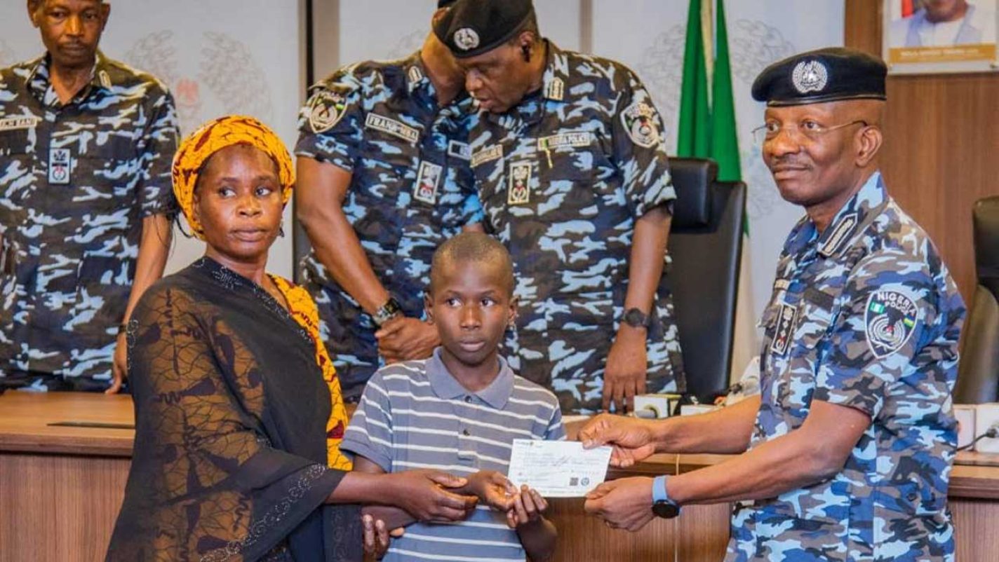 IGP flags of distribution of insurance benefit to families of deceased ...