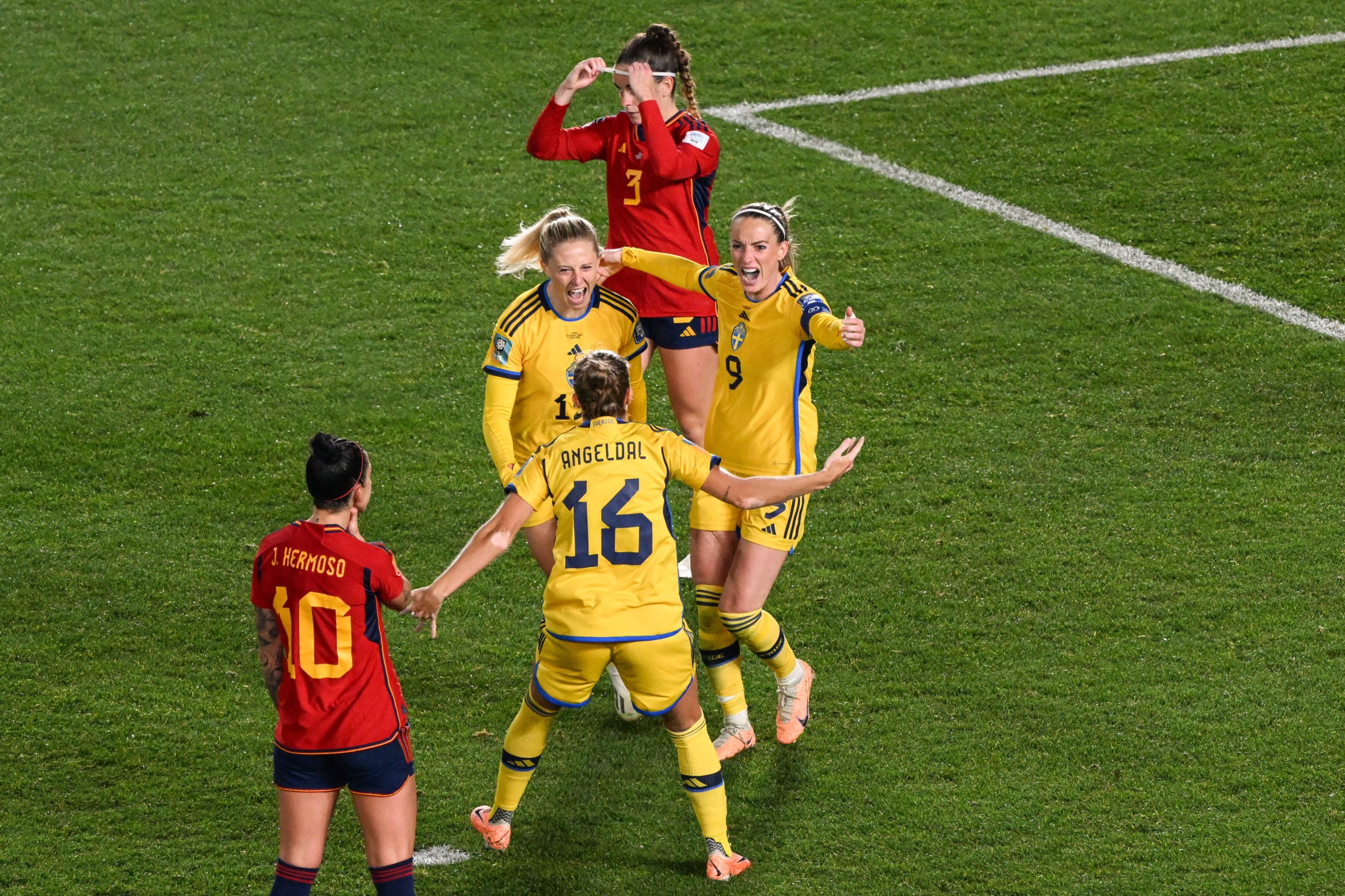 Sweden knock out Japan to set up Spain semi-final clash at Women's World  Cup