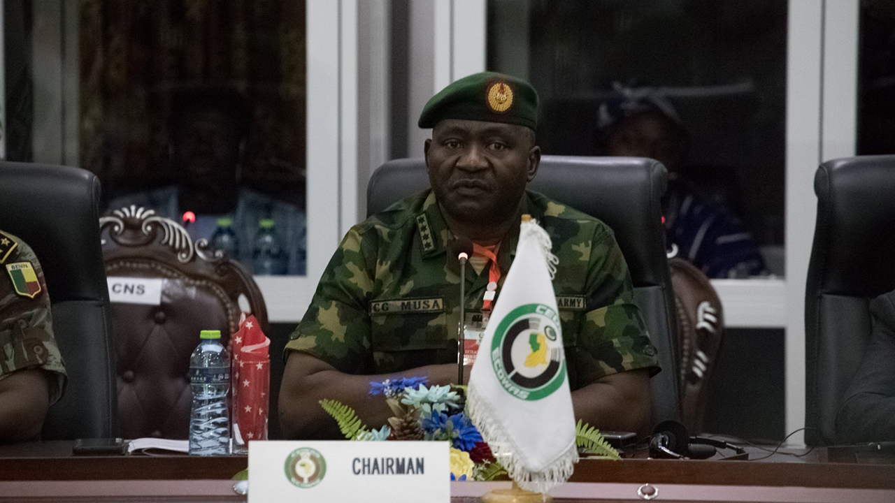 ECOWAS Military Chiefs to Discuss Potential Intervention in Niger