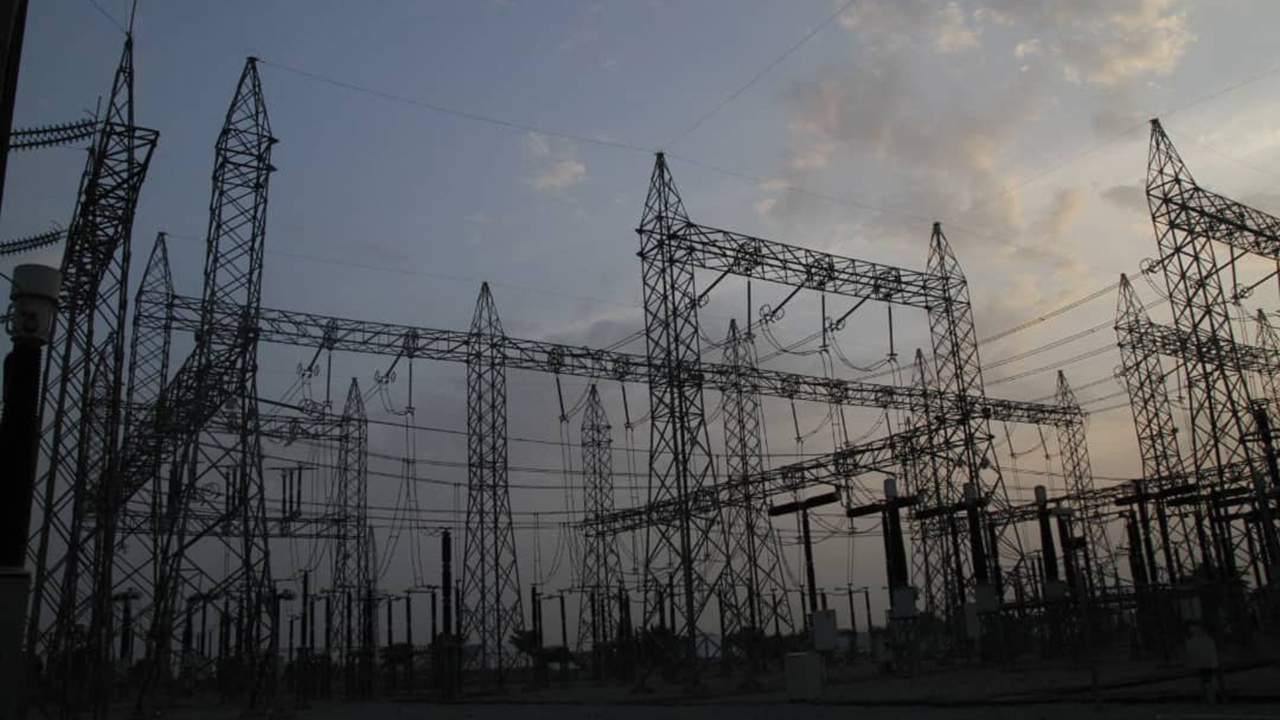 Despite $7.5b Investment, TCN Lapses, Rot Push Grid Collapses To 138 In ...