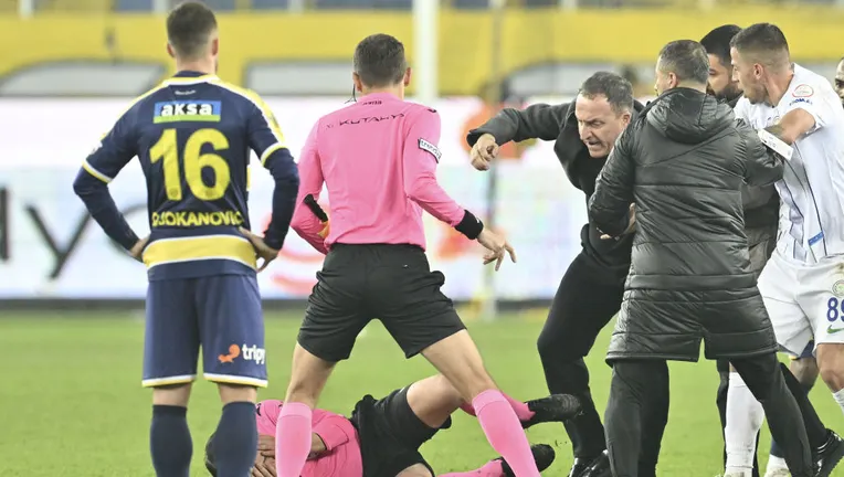 Turkey police arrests club president for punching referee — Sport — The ...