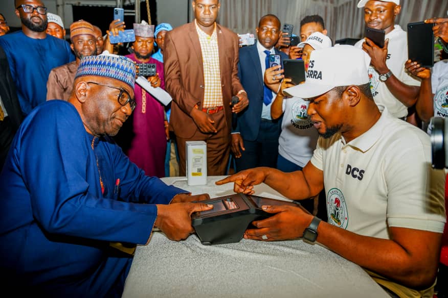 Kwara State Governor AbdulRahman AbdulRazaq has initiated a residents’ registration exercise to generate a comprehensive database, enhancing development plans and security measures.
