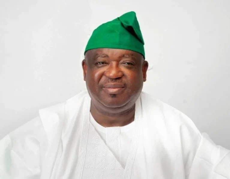 Governor Caleb Mutfwang has dissolved the Local Government Transition Implementation Committee administration across the 17 local government areas of Plateau State