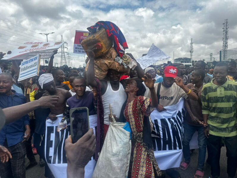 Thugs and police on Friday asked Lagos protesters to go home for fear of attacks