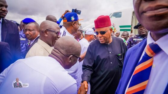 Vice President Kashim Shettima on Saturday led a delegation of top APC leaders to Benin, the Edo capital, for the final push ahead of the governorship election slated for Sept. 21