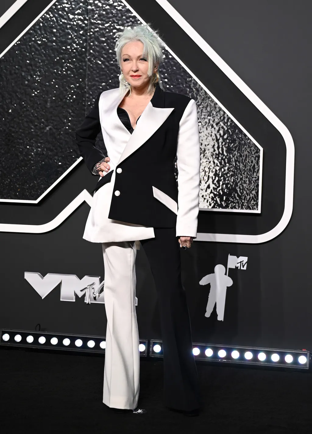 Cyndi Lauper at the VMAs 2024 red carpet