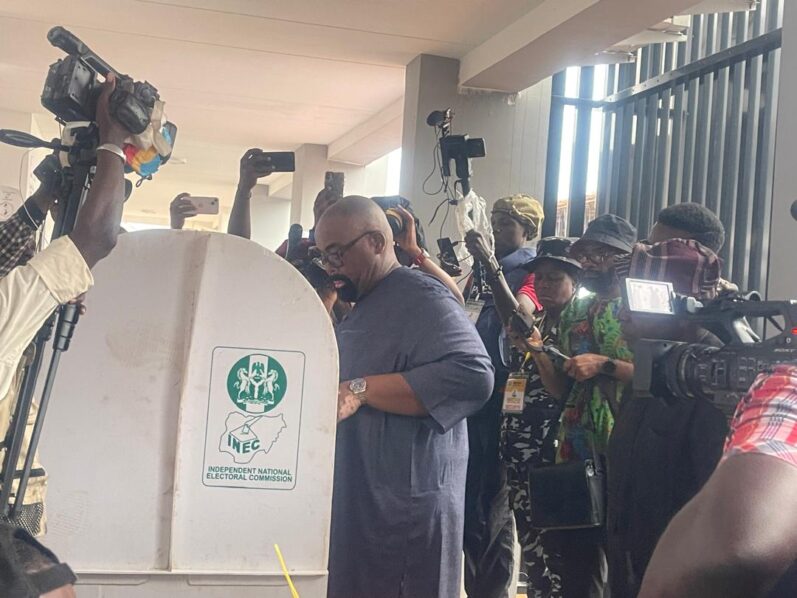 The Labour Party (LP) candidate for the ongoing governorship election in Edo State, Olumide Akpata, casting his vote