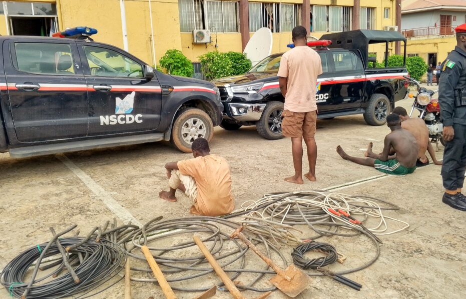 NSCDC parades suspected fraudster who lures ladies on dating sites —  Nigeria — The Guardian Nigeria News – Nigeria and World News