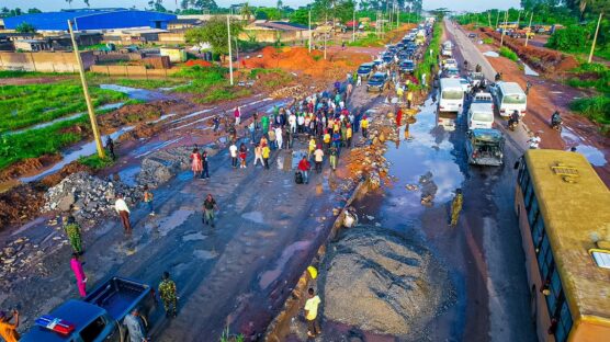 The Federal Government says palliative work will commence next Monday on the failed sections of the Sagamu-Ijebu Ode axis of the Sagamu-Benin expressway