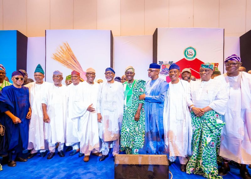 Sanwo-Olu and other Southwest leaders in LagosThe group eulogised Tinubu